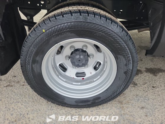 イヴェコ・デイリー 35C21 クローズド・ボックス・バン