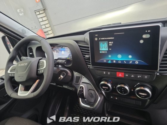 イヴェコ・デイリー 35C21 クローズド・ボックス・バン