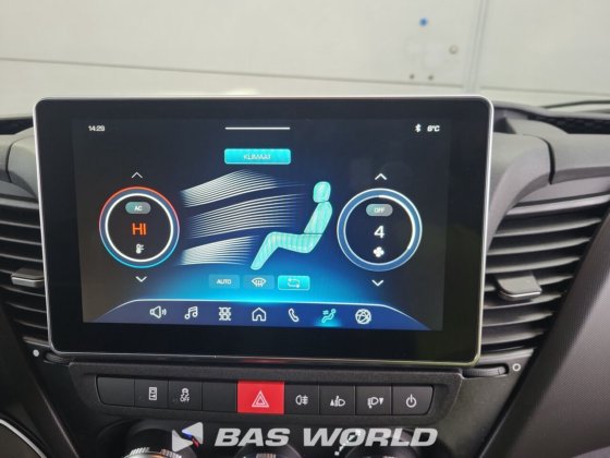 イヴェコ・デイリー 35C21 クローズド・ボックス・バン