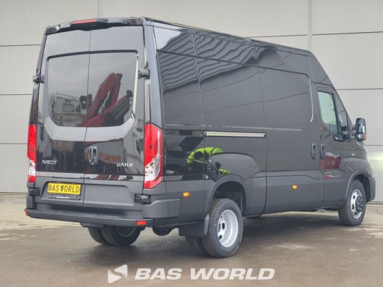 イヴェコ・デイリー 35C21 クローズド・ボックス・バン