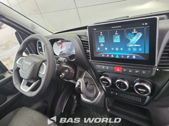 イヴェコ・デイリー 35C21 クローズド・ボックス・バン