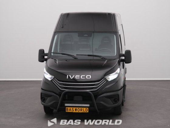 イヴェコ・デイリー 35C21 クローズド・ボックス・バン