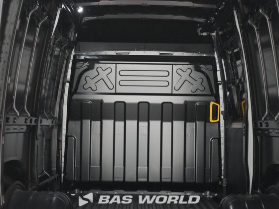 イヴェコ・デイリー 35C21 クローズド・ボックス・バン