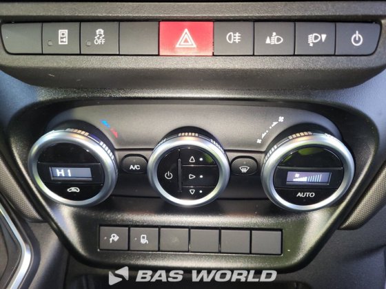 イヴェコ・デイリー 35C21 クローズド・ボックス・バン