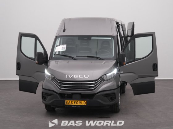 イヴェコ・デイリー 35S21 クローズド・ボックス・バン