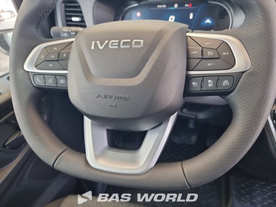 イヴェコ・デイリー 35S21 クローズド・ボックス・バン