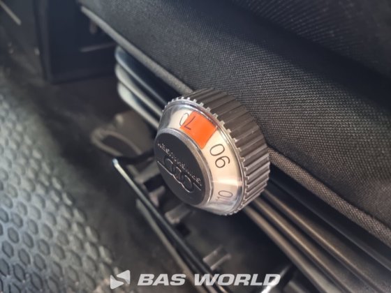 イヴェコ・デイリー 35S21 クローズド・ボックス・バン