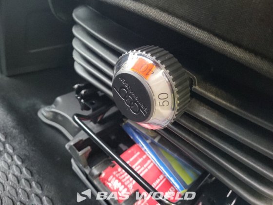 イヴェコ・デイリー 35S21 クローズド・ボックス・バン