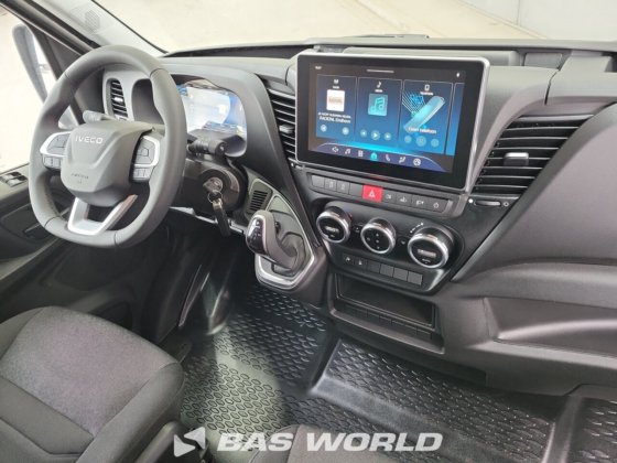 イヴェコ・デイリー 35C21 クローズド・ボックス・バン