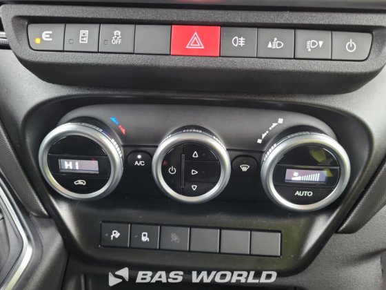 イヴェコ・デイリー 35S21 クローズド・ボックス・バン