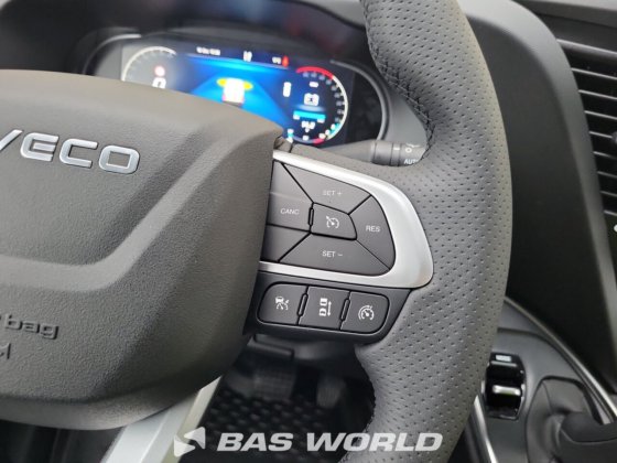 イヴェコ・デイリー 35S21 クローズド・ボックス・バン