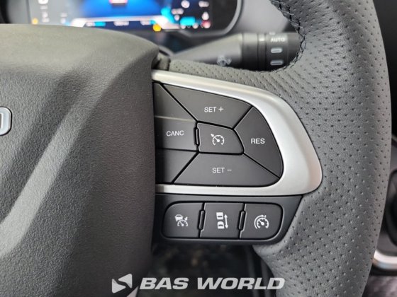 イヴェコ・デイリー 35C21 クローズド・ボックス・バン