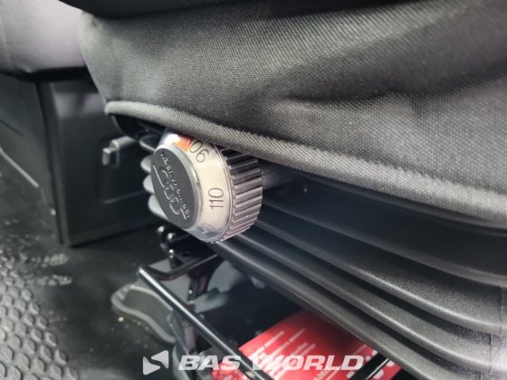 依维柯 Daily 35C21 封闭箱式货车