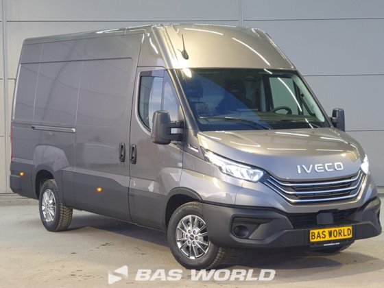 依维柯 Daily 35S21 封闭箱式货车