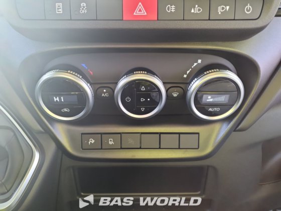 イヴェコ・デイリー 35C21 クローズド・ボックス・バン