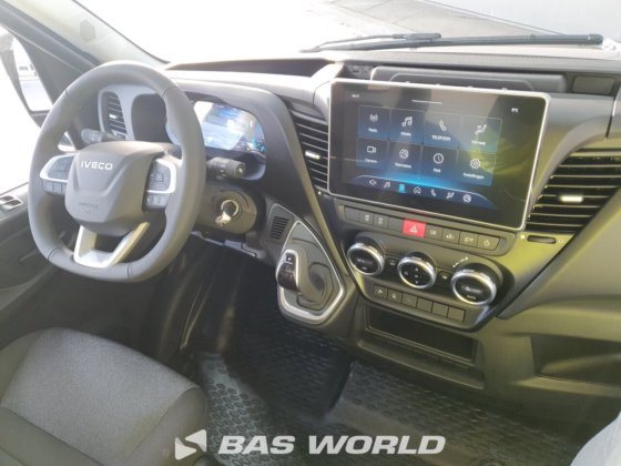 イヴェコ・デイリー 35C21 クローズド・ボックス・バン