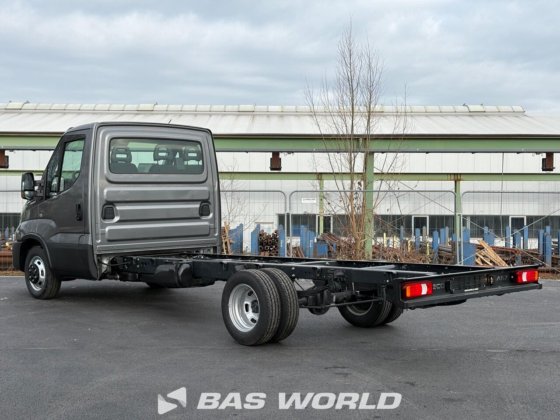 依维柯 Daily 35C21 底盘