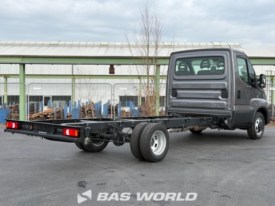 依维柯 Daily 35C21 底盘