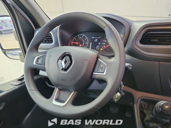 雷诺大师 165PK 窗帘边