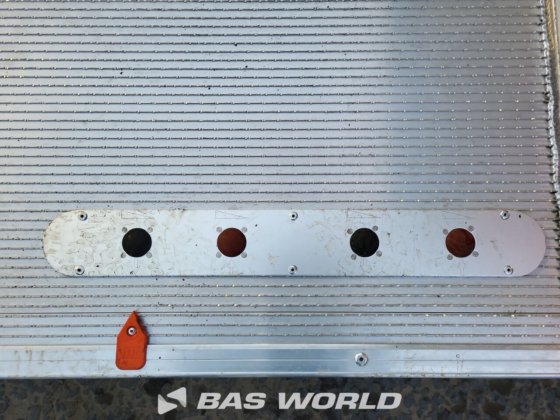 雷诺大师 165PK 窗帘边