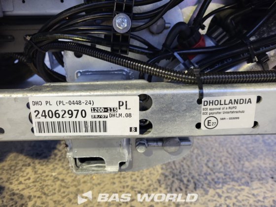 雷诺大师 165PK 窗帘边