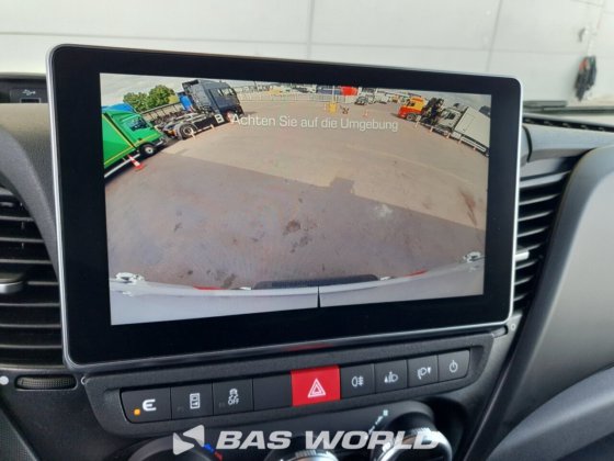 イヴェコ・デイリー 35S21 クローズド・ボックス・バン