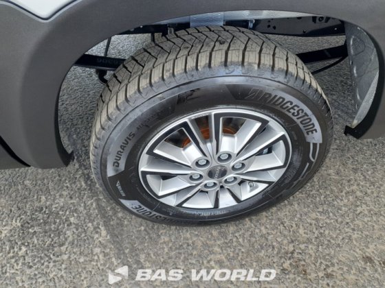 イヴェコ・デイリー 35S21 クローズド・ボックス・バン