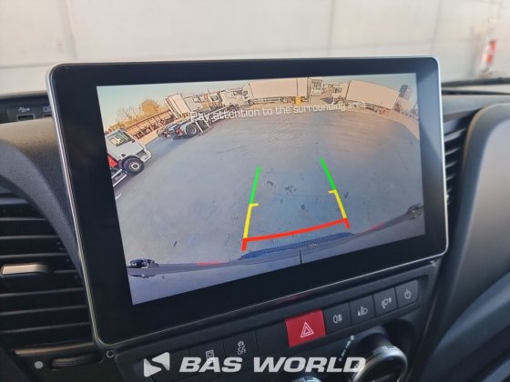 イヴェコ・デイリー 35C21 クローズド・ボックス・バン