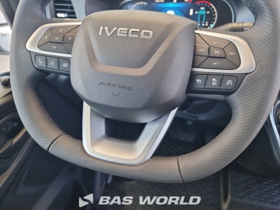 イヴェコ・デイリー 35C21 クローズド・ボックス・バン