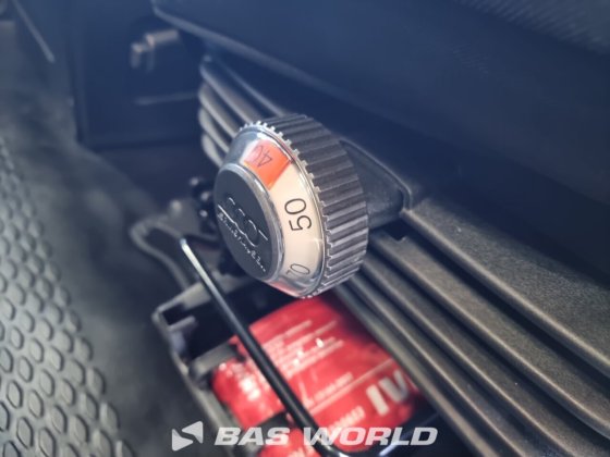 イヴェコ・デイリー 35C21 クローズド・ボックス・バン