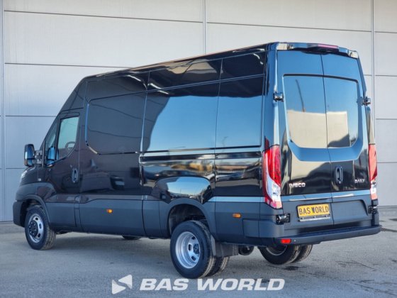 イヴェコ・デイリー 35C21 クローズド・ボックス・バン