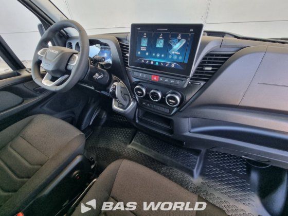 イヴェコ・デイリー 35C21 クローズド・ボックス・バン