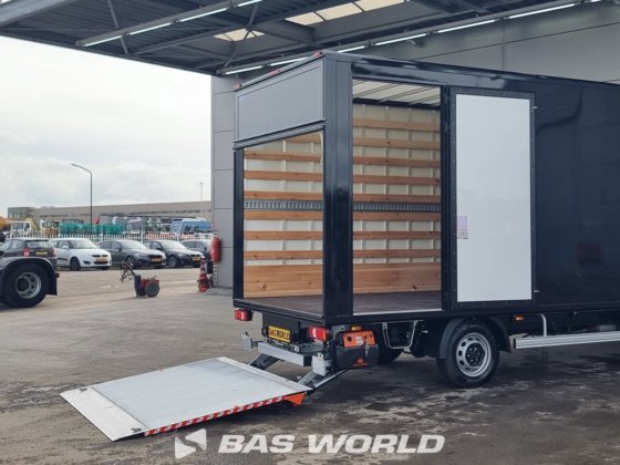 イヴェコ・デイリー 35S21 ボックスボディ