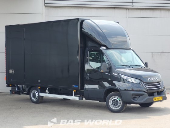 イヴェコ・デイリー 35S21 ボックスボディ