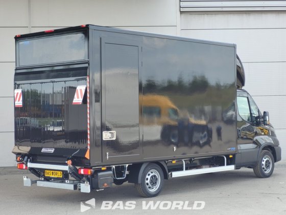 イヴェコ・デイリー 35S21 ボックスボディ