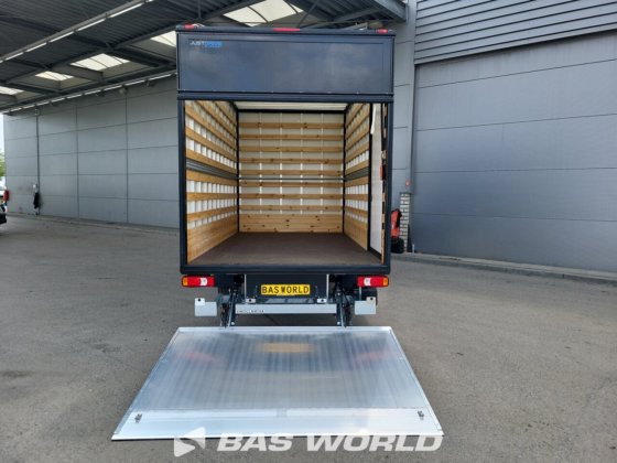 イヴェコ・デイリー 35S21 ボックスボディ