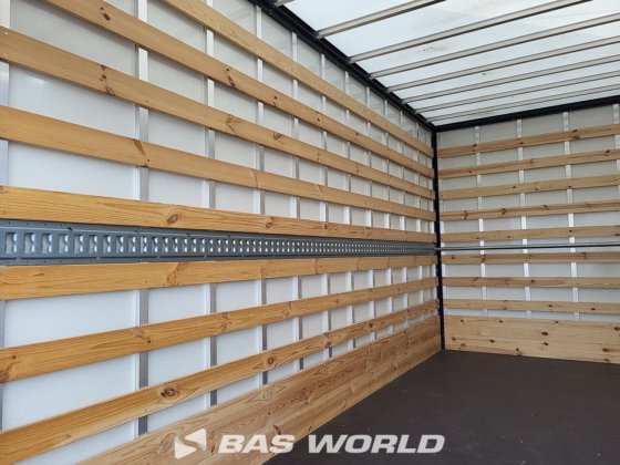 イヴェコ・デイリー 35S21 ボックスボディ