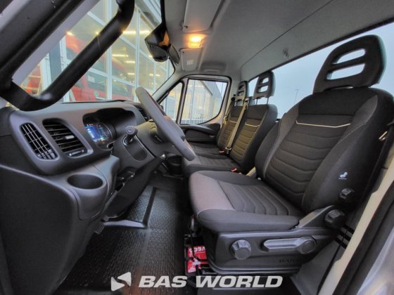 イヴェコ・デイリー 35S21 ボックスボディ