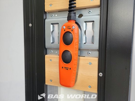 イヴェコ・デイリー 35S21 ボックスボディ