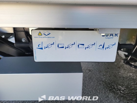 イヴェコ・デイリー 35S21 カーテンサイド