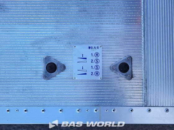 イヴェコ・デイリー 35S21 カーテンサイド