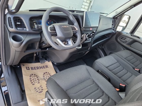 イヴェコ・デイリー 35C21 クローズド・ボックス・バン