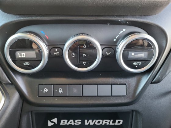 イヴェコ・デイリー 35C21 クローズド・ボックス・バン