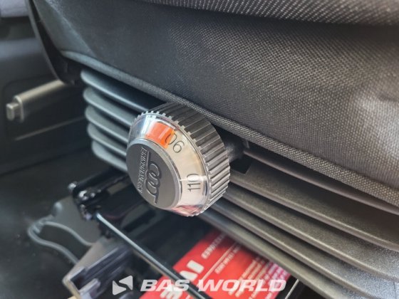 イヴェコ・デイリー 35C21 クローズド・ボックス・バン