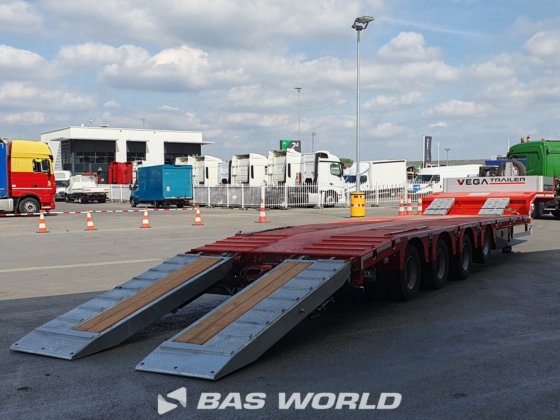 Vega 低装载半挂车