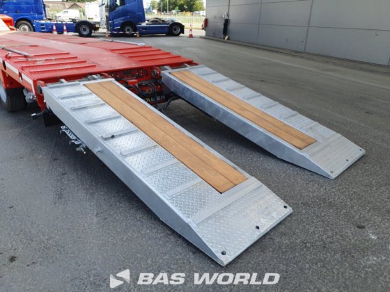 Vega 低装载半挂车