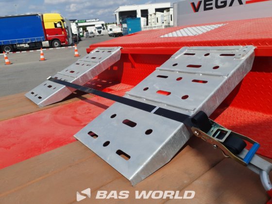Vega 低装载半挂车