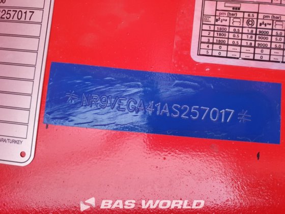 Vega 低装载半挂车