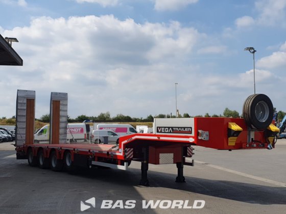 Vega 低装载半挂车