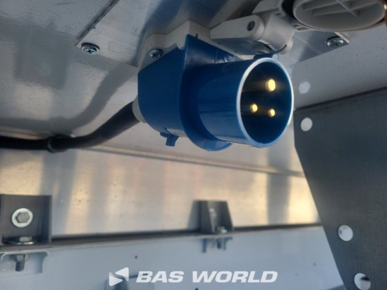 雷诺大师 170PK 冷藏车